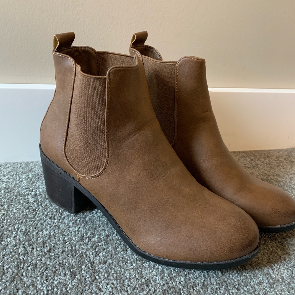 Harlow Booties - Picture 2 of 7